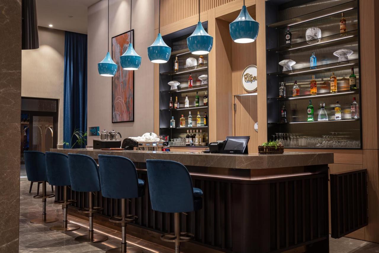 Karavansaray Turkistan Harbour Hotel -Flying Theatre Access 外观 照片 The bar at the hotel