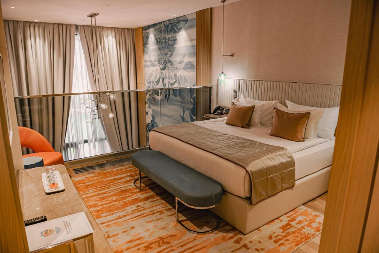 Karavansaray Turkistan Harbour Hotel -Flying Theatre Access 外观 照片 A room at the hotel