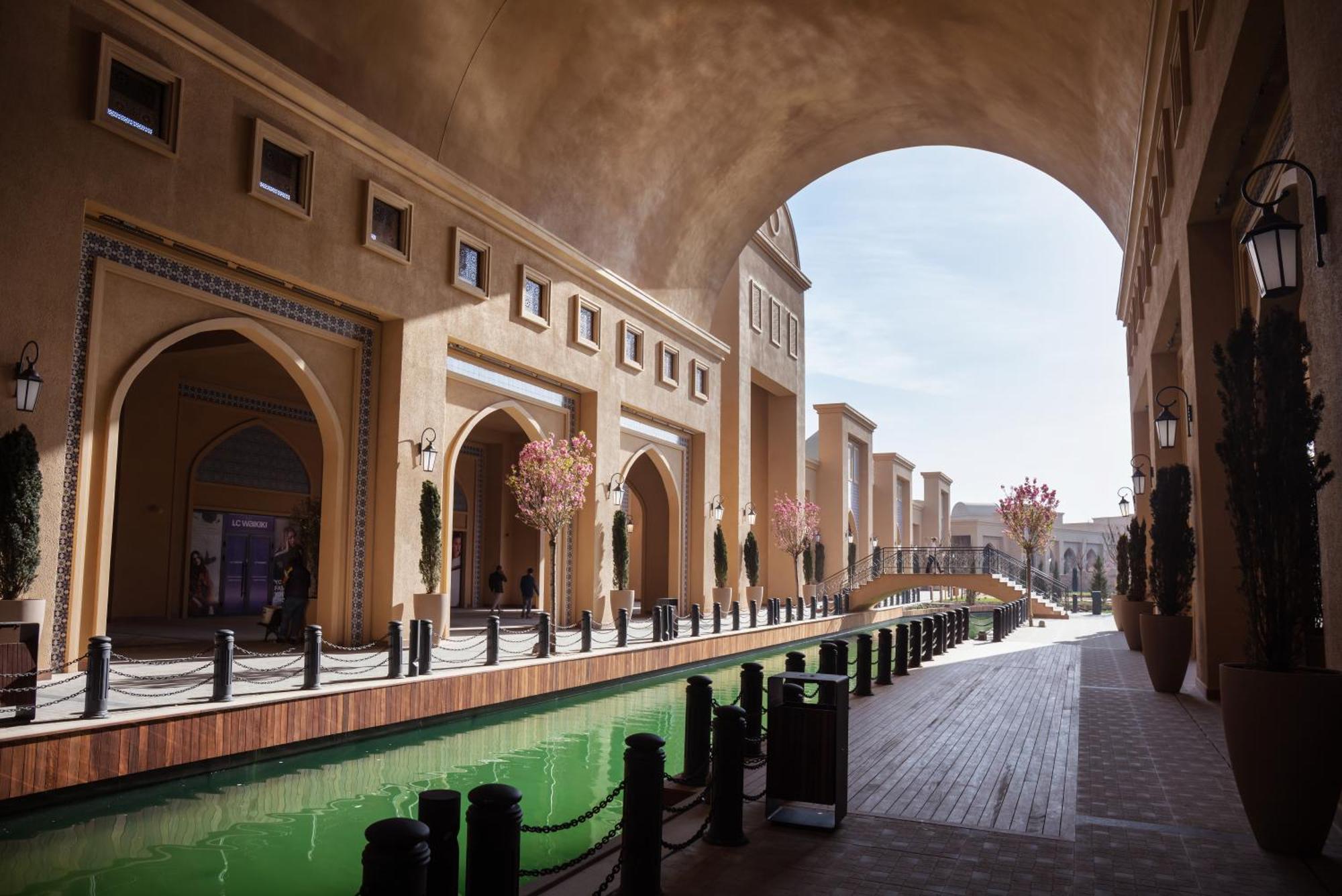 Karavansaray Turkistan Harbour Hotel -Flying Theatre Access 外观 照片 The Venetian Resort